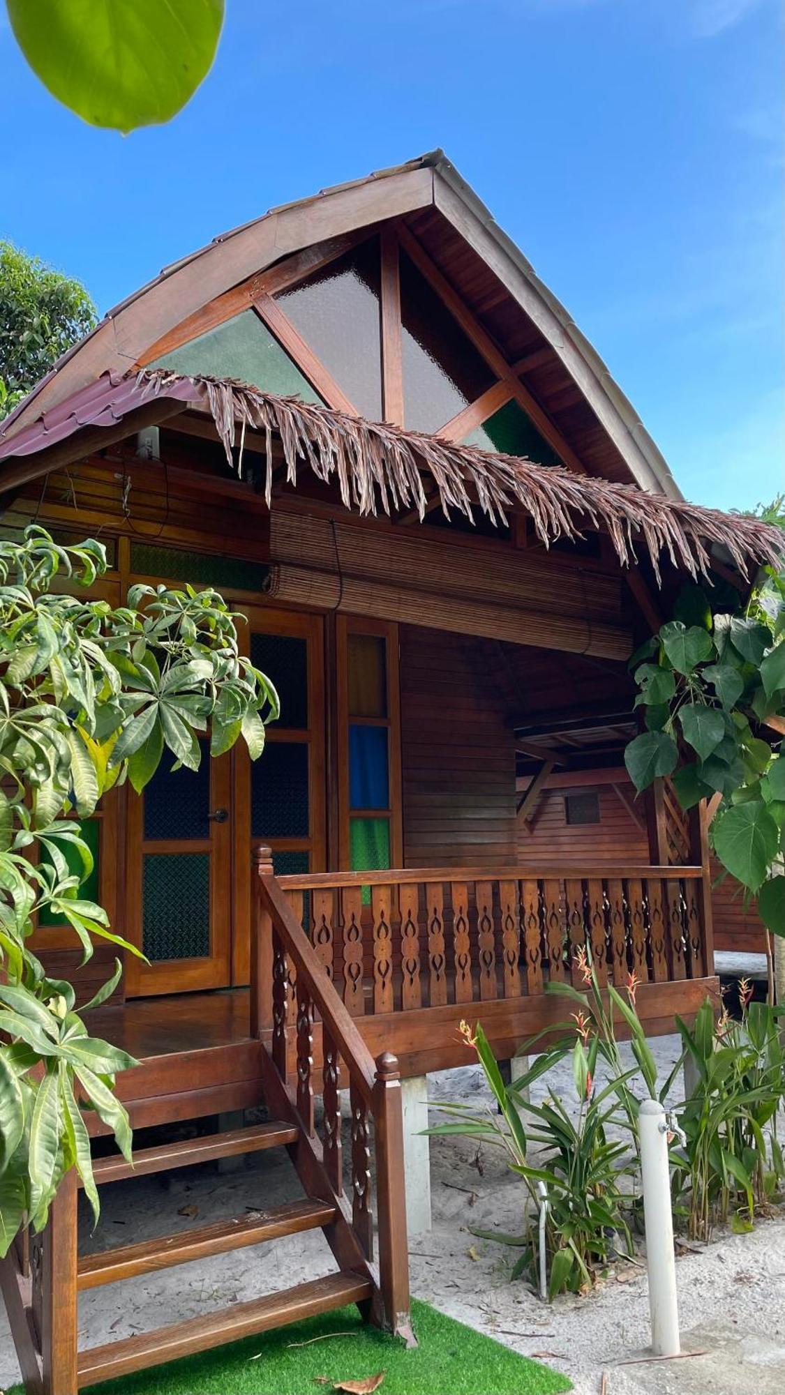 Golden Chenang Village Pantai Cenang (Langkawi) Exterior foto