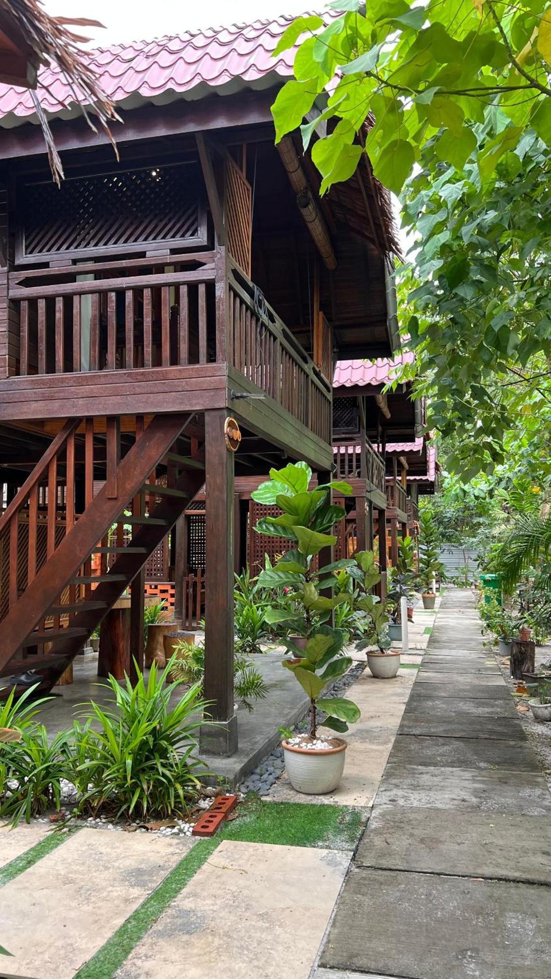 Golden Chenang Village Pantai Cenang (Langkawi) Exterior foto