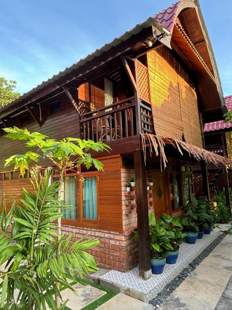 Golden Chenang Village Pantai Cenang (Langkawi) Exterior foto