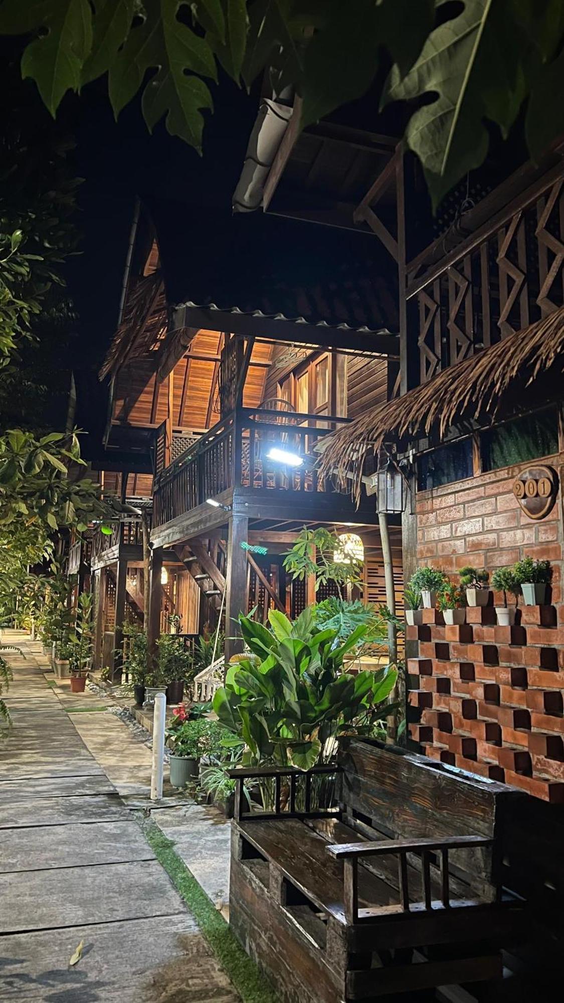Golden Chenang Village Pantai Cenang (Langkawi) Exterior foto